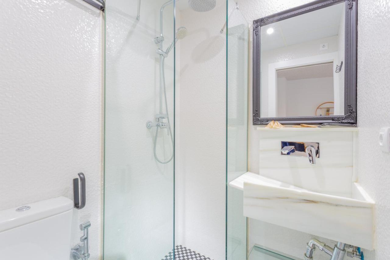 Apartamento Estudio Real Suites グラナダ エクステリア 写真
